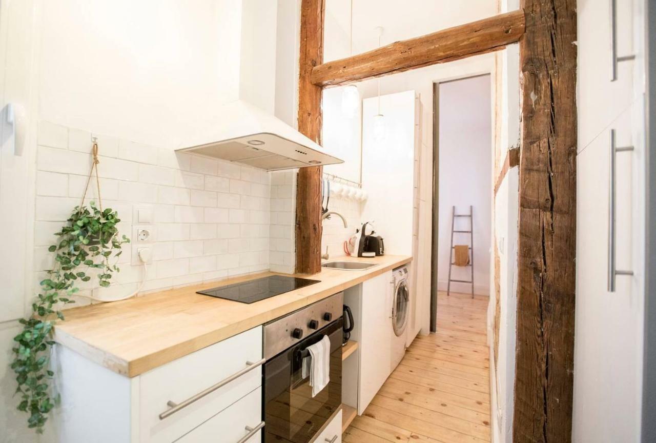 Appartamento Intimate And Artistic Flat Wifi Puerta Del Sol Madrid Esterno foto