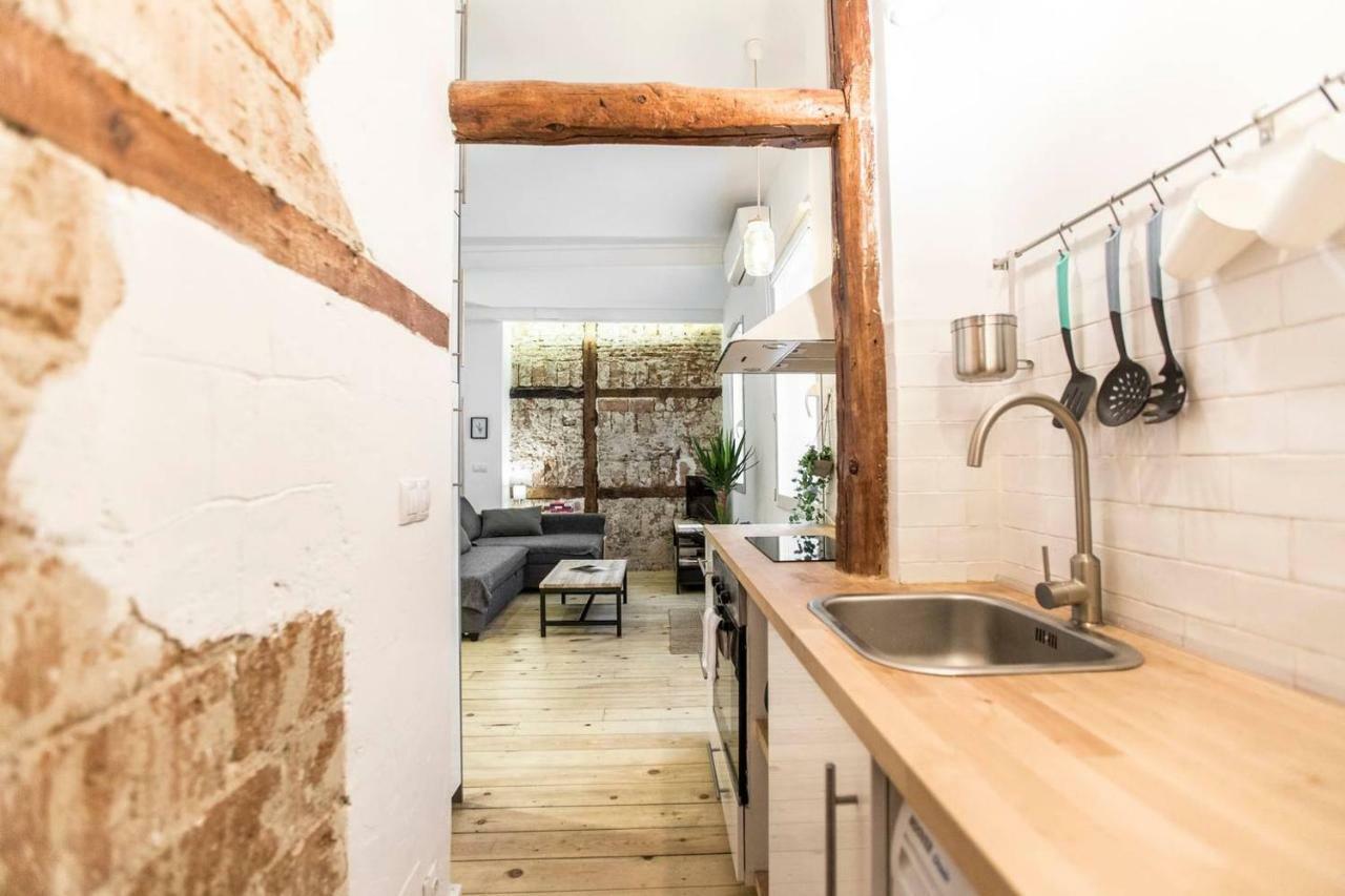 Appartamento Intimate And Artistic Flat Wifi Puerta Del Sol Madrid Esterno foto